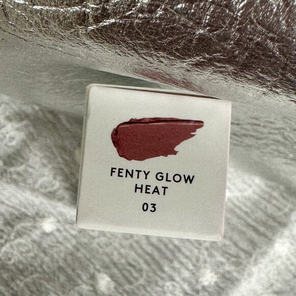 FENTY BEAUTY by Rihanna Bundle Mini Hydrating Primer/Gloss Bomb - Picture 4 of 4